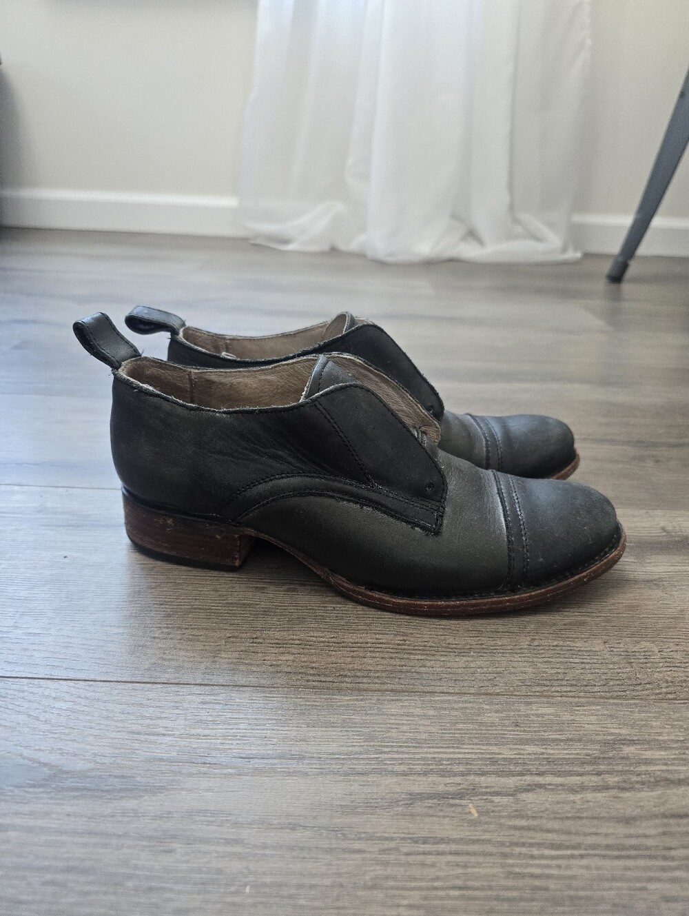 Freebird by Steven Mabel Black/ Dark Heather Grey Leather Oxford Womens Size 8